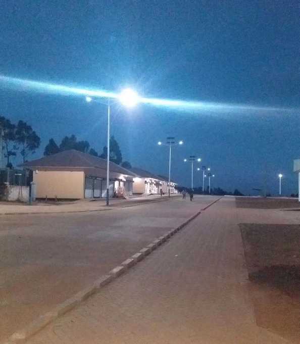 通海县非洲科特迪瓦太阳能路灯工程